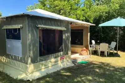 Image de Bungalow toilé Bengali Standard 16m² - 2 chambres (sans sanitaires privatifs) 4 personnes