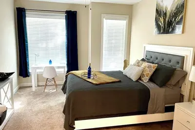Image de Atlanta Oasis: 1br Luxury Suite Near Perimeter Mall, w/ Pool & Free Parking!