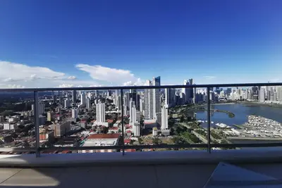 Image de Modern condo with Ocean/City View