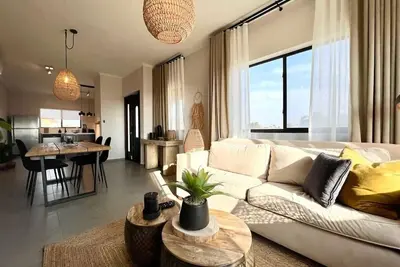 Image de Deluxe 2-bdr condo in Gold Coast - Malmok /Au~126d