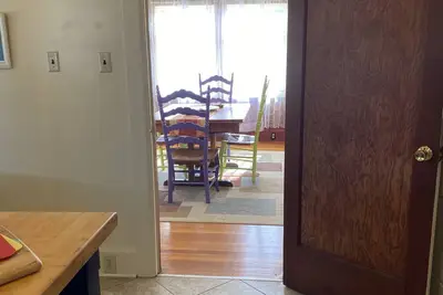 Image de Centrally located historic bungalow, minutes from downtown and Cal Poly Humboldt