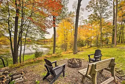 Image de Charming Spooner Cabin - Walk to Goose Lake!