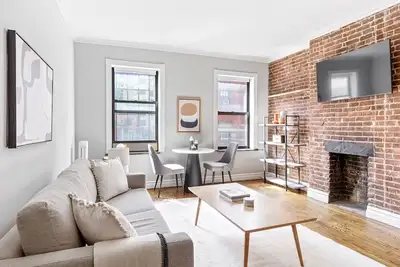 Image de Gorgeous West Village 1br w/ W/D, nr Pier 46, by Blueground