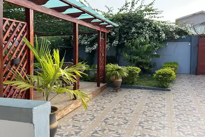 Image de Lovely 3 bedroom house + free parking space