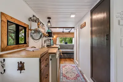 Image de Amish country, hot tub, fire pit, pet friendly
