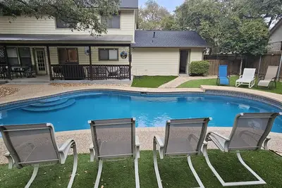 Image de Amazing Austin Getaway with Heated Pool in Great Area