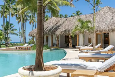 Image de Poupone: unique beachfront villa Las Terrenas