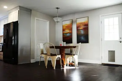 Image de Comfortable Spacious 3 Br 2 Ba pet and kid friendly home near Baton Rouge