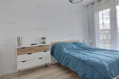 Beaugency 112 B :  Appt T2 pour 4 personnes, A  8mn de la plage. parking privé