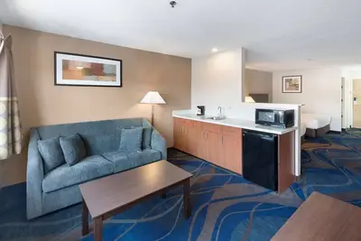 Image de Just What You Were Looking For! Amazing unit awaits! Enjoy Free Breakfast!