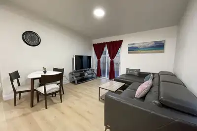 Image de Charming 3 beds / 2 baths home - near the beaches