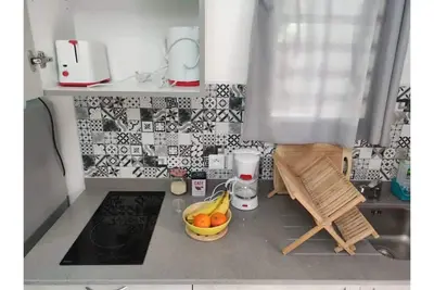 Image de Beautiful studio near the marina (#2)