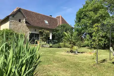 Image de Quercynnoise de charme 6 personnes avec Spa privé sur terrain de 6000 m2