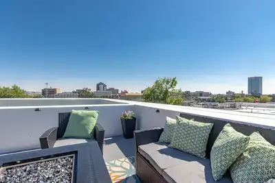 Image de Rooftop Patio Downtown