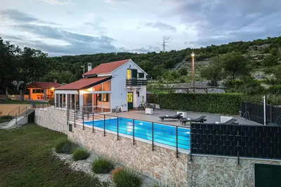 Image de Belle maison Ă Medov Dolac avec sauna