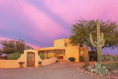 Image de Spectacular Views, Heated Pool, & Outdoor Bbq