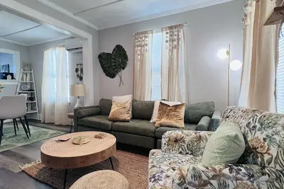 Image de Stylish Cottage-4 min drive to the beach w/free coffee