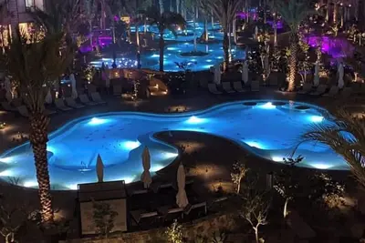 Image de Villa La Valencia Ocean Front Penthouse 3 bedroom