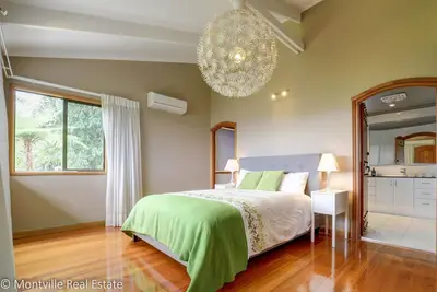 Image de Magnolia - Panoramic Glass House Mountain Views