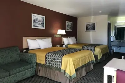 Image de You Found It! 3 Comfortable Units, Free Breakfast & Parking, Pets Allowed, Pool