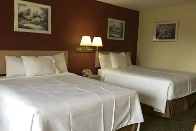 Image de Just What You Were Looking For! 4 Serene Units, Free Parking & Breakfast, Pool