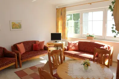 Image de Comfortable vacation apartment with balcony and parking space in the center of Zingst