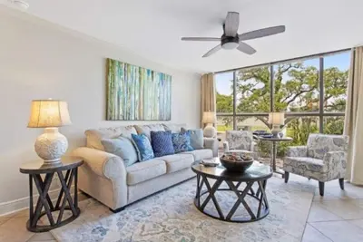 Image de Ocean Dreams- Elegance in the Heart of it All