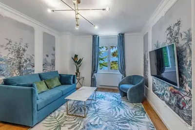 Image de Garden of Eden 1-bedroom apartment – Lakefront