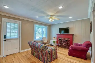 Lovely and tranquil location complemented by modern touches and amenities.