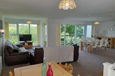 Image de Townhome at Honicombe Park with views and pool access