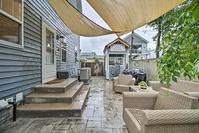Image de Downtown Fredericksburg Home w\/ Large Patio!
