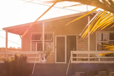 Image de Pebbleton, Retro Riverside Cottage, Tamar Valley