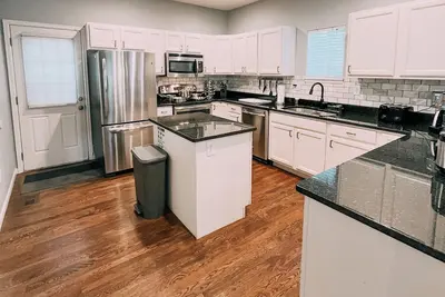 Image de Co3. (House) Ping Pong-Air Hockey-Trampoline