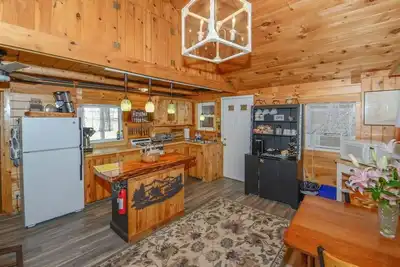 Image de Cozy Cabin in the White Mountains of Maine