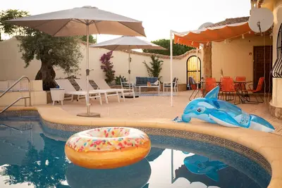 Image de Family-friendly villa with private pool in a fantastic location.