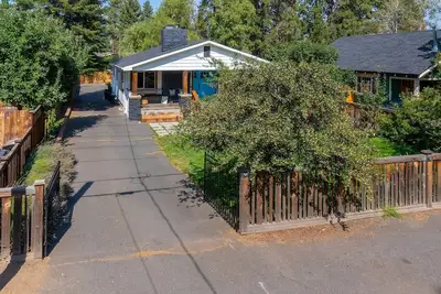 Image de 1000ft 3Bed Private Suite *Hayden