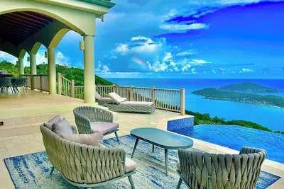 Image de Luxury 3-bedroom villa with infinity edge pool