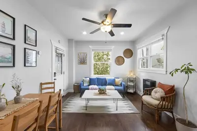 Image de Unit 2 - B Ave Bungalows · Beachside 1/1, 5-10 Min Walk to Coronado Beach!