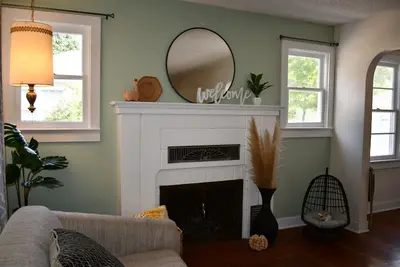 Image de Clean, pet friendly, 2-Bedroom Cottage with large fenced yard.