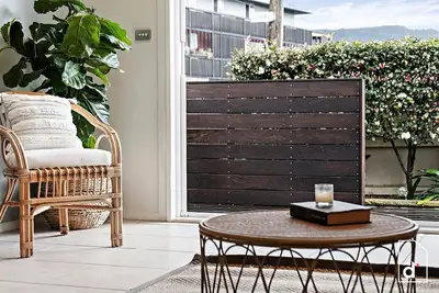 Image de Point Bulli. Escarpment views, 2 minute walk to Sandon Point beach