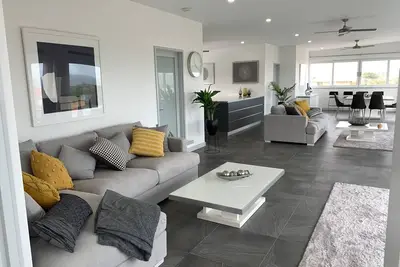 Image de Panoramic Penthouse 50m to Beach