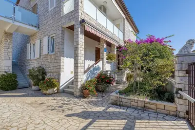 Image de Apartments Azra / Virna Right