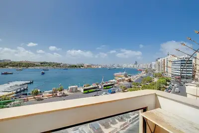 Image de Seaview Apartment, Top Location in Sliema
