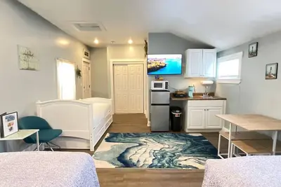 *Oceanview Suite | Hampton Beach | Pet Friendly*