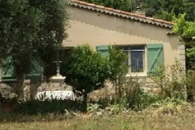 Image de villa provençale dans la campagne grassoise