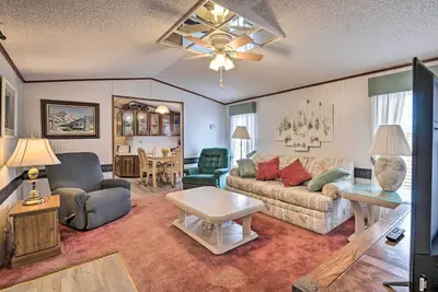 Image de Peaceful Canal-Front Retreat w/ Boathouse!