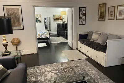 Image de Spacious, Quiet, Peaceful One Bedroom Retreat -10 mins from Uop, Lodi Wineries!