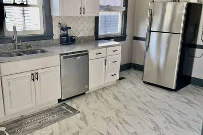 Image de Lovely 3br Bush tavern - 10 minutes from Downtown