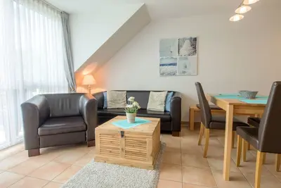 Image de Comfortable vacation apartment in the first row of the beach with three bedrooms in Zingst