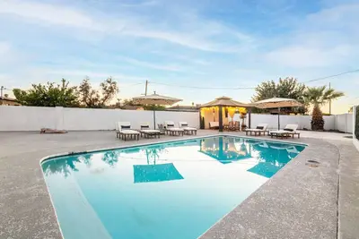 Image de 5br w/ Heated Pool + Bbq | Sleeps 12 | Near Trails